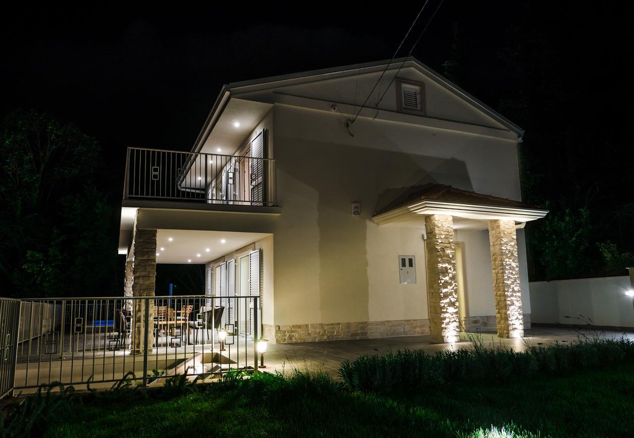 Villa Carmen Opatija Bagian luar foto